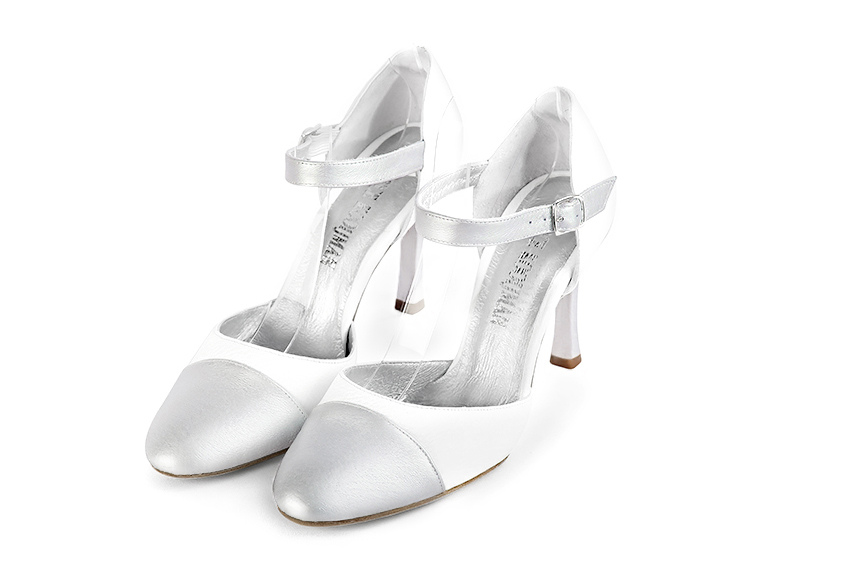 French elegance and refinement for these light silver and pure white dress open side shoes, with an instep strap, 
                available in many subtle leather and colour combinations. Its high vamp and fitted strap will give you good support.
To personalize or not, according to your inspiration and your needs.  
                Matching clutches for parties, ceremonies and weddings.   
                You can customize these shoes to perfectly match your tastes or needs, and have a unique model.  
                Choice of leathers, colours, knots and heels. 
                Wide range of materials and shades carefully chosen.  
                Rich collection of flat, low, mid and high heels.  
                Small and large shoe sizes - Florence KOOIJMAN